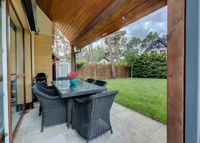 Willa Miedzywodzie Nyaraló